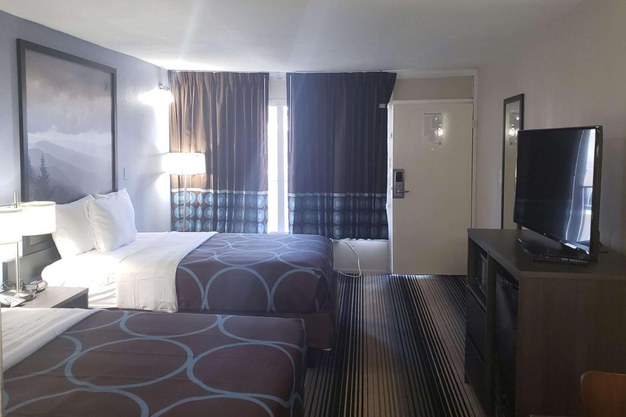 Super 8 By Wyndham Morganton Hotel Exterior foto