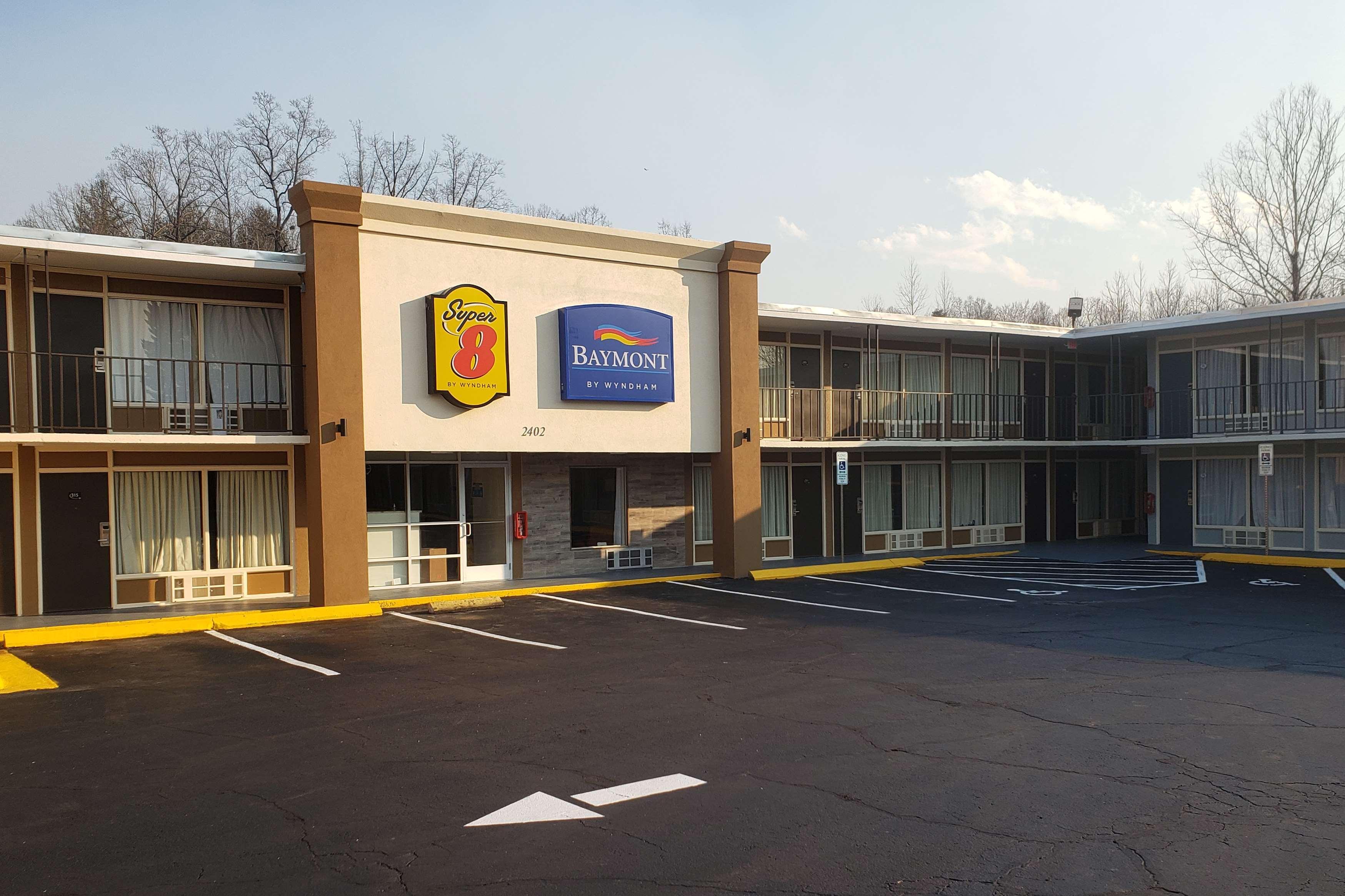 Super 8 By Wyndham Morganton Hotel Exterior foto